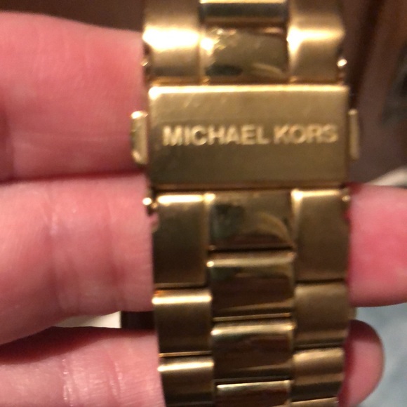 Good Michael kors watch.Comes with box gently worn - Picture 16 of 16
